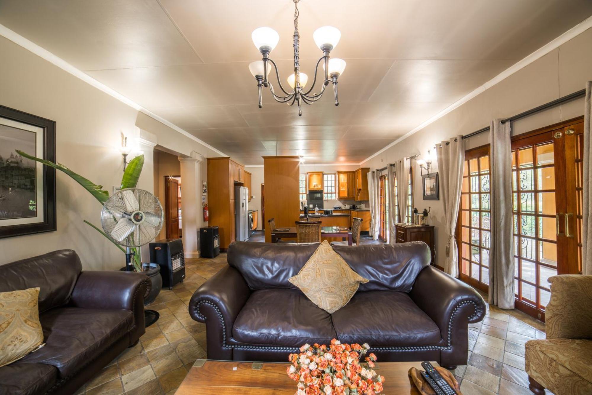 Tuareg Guest House Мидранд Екстериор снимка